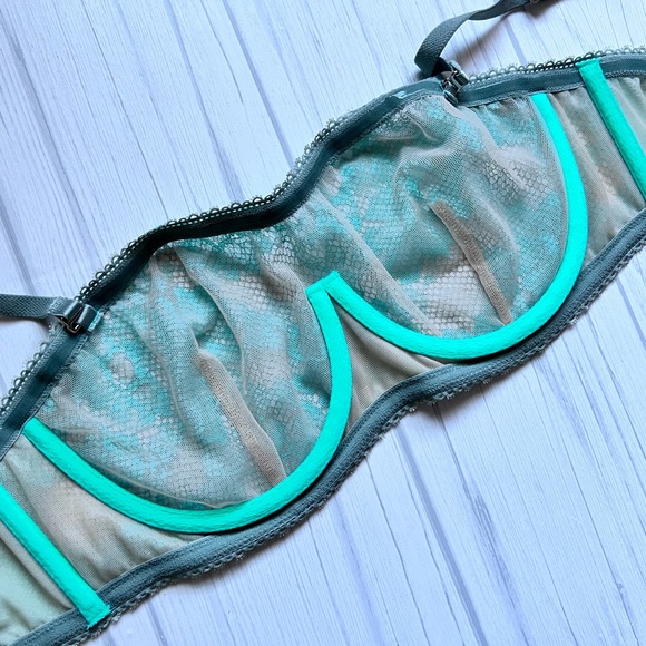 Victoria Secret Green Lace underwire bra size 36C NWT⭐️ - Picture 7 of 11